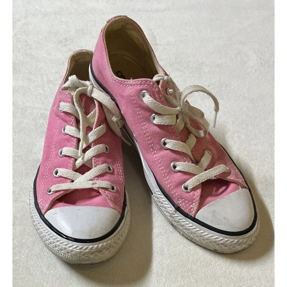 Converse Chuck Taylor All Star Pink Canvas Shoes Sneakers Youth Size US Size 3 - Picture 1 of 8